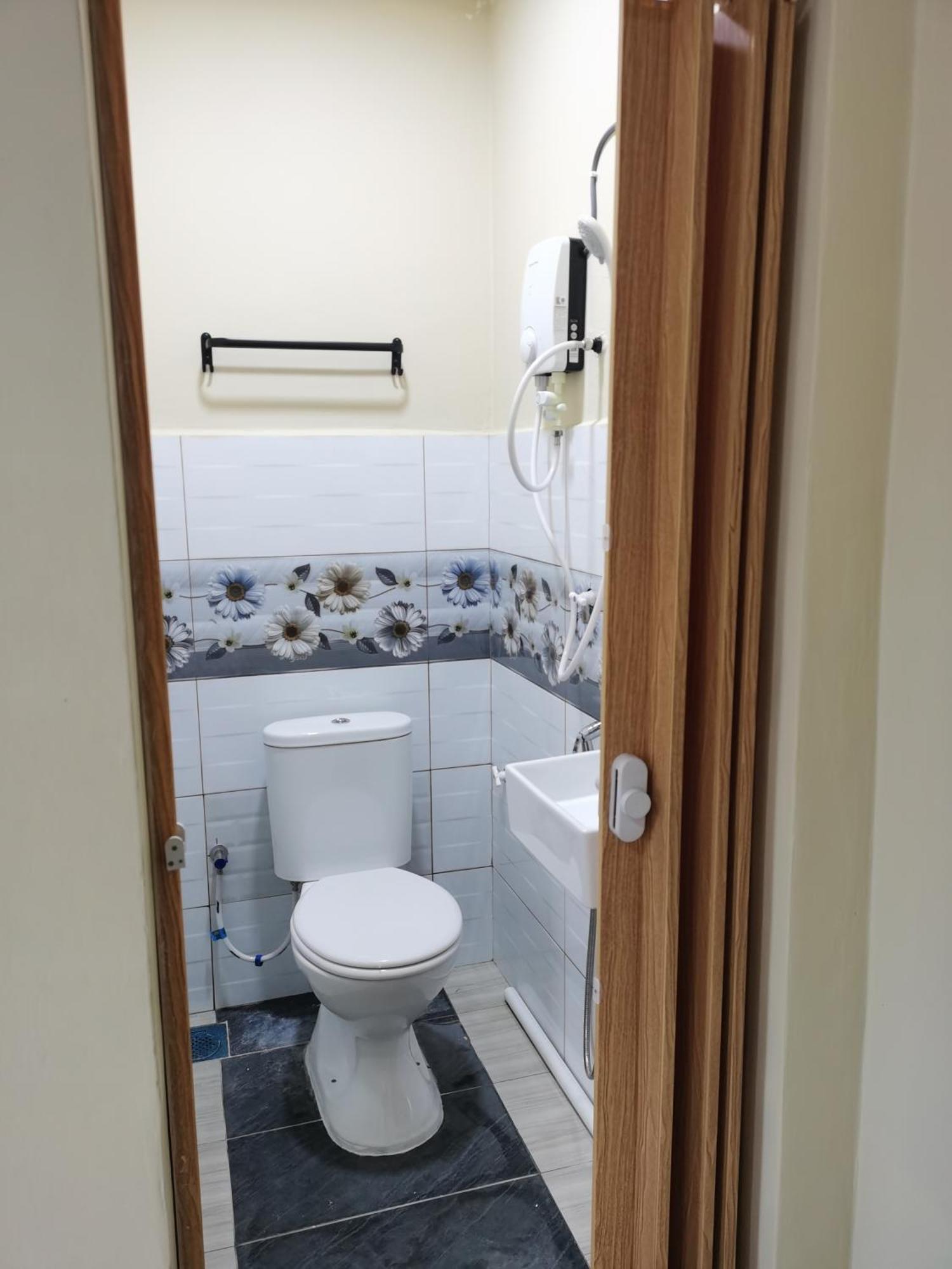 Roomstay Villa Tok Wan Kuantan Extérieur photo